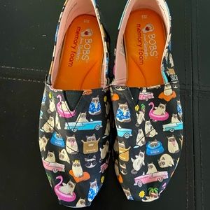 Bobs grumpy cat size 6